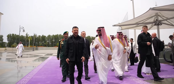 Зеленський прибув до Саудівської Аравії